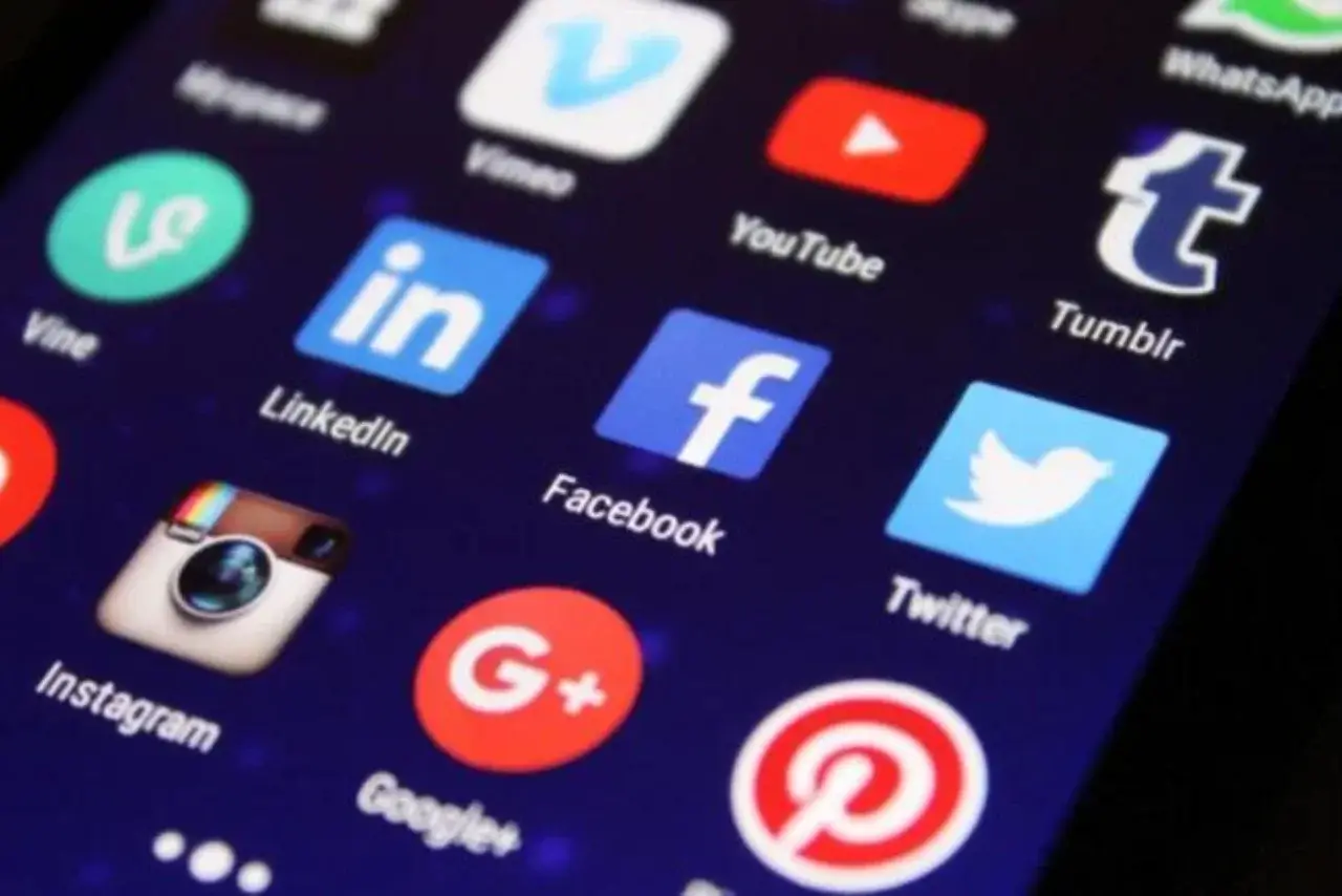 A variety of social media icons including pinterest, facebook, LinkedIn, and twitter