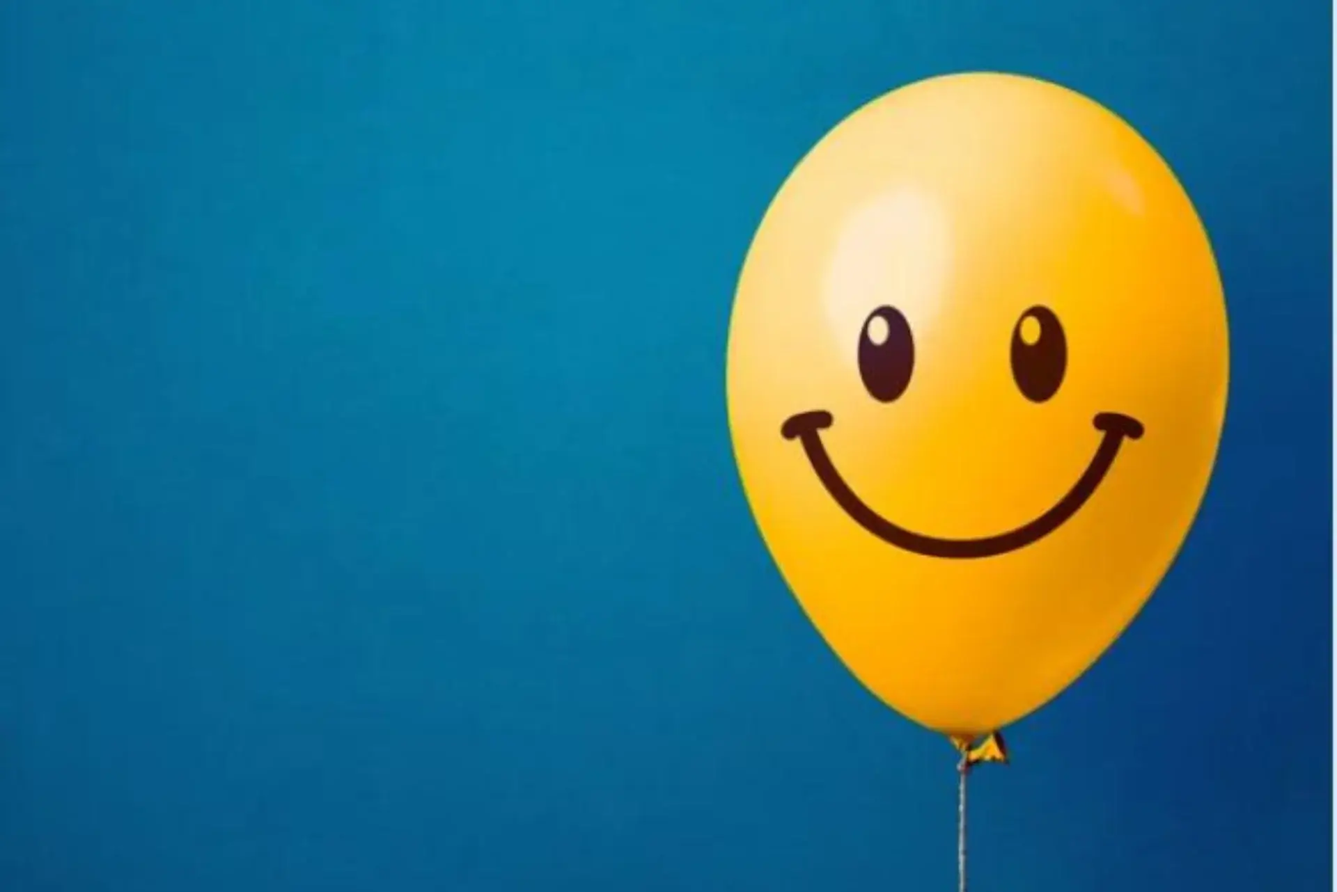 A smiley Balloon with a wide smile