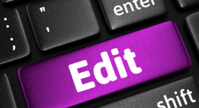 The edit button on a computer keyboard