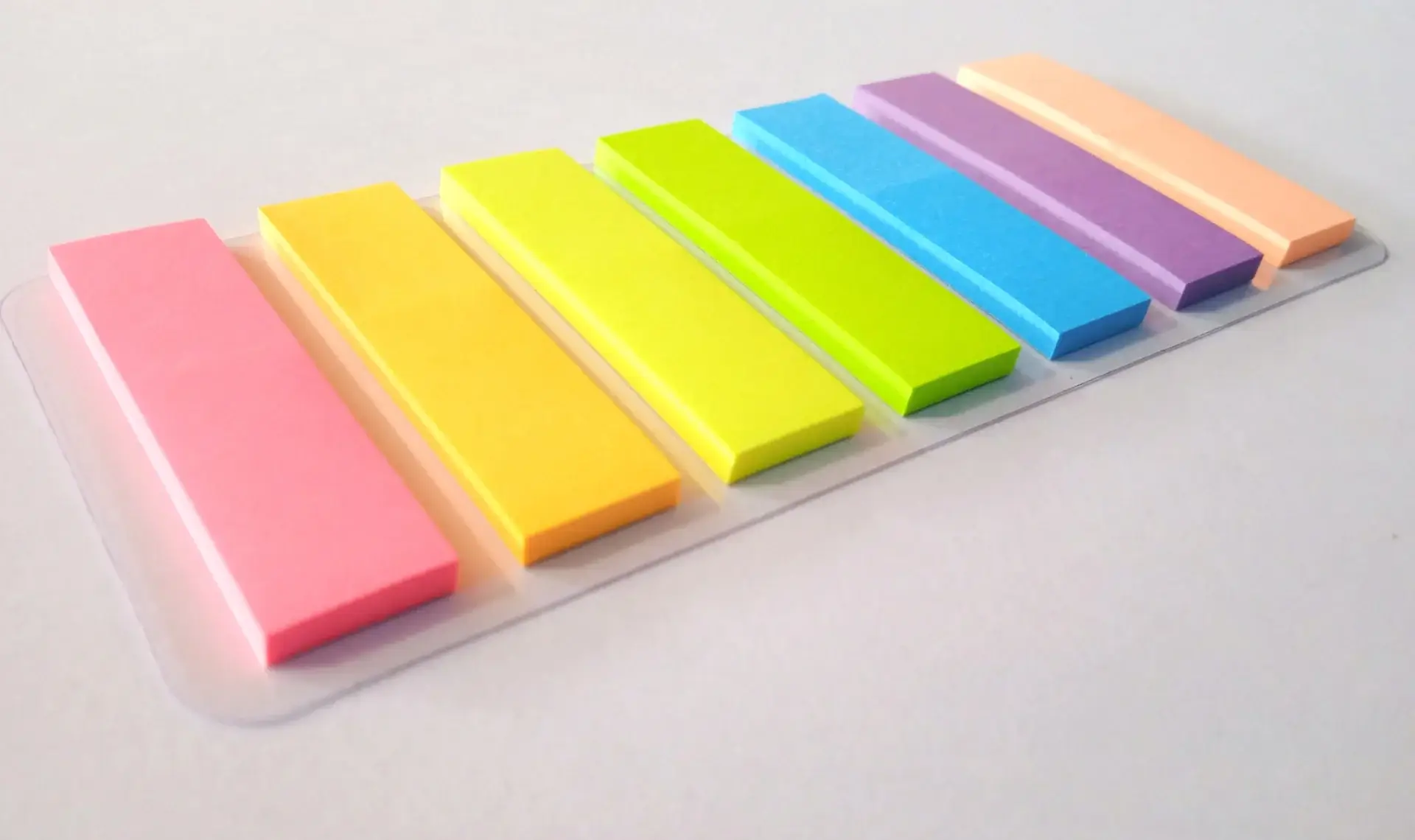 Note sticks in a variety of colors